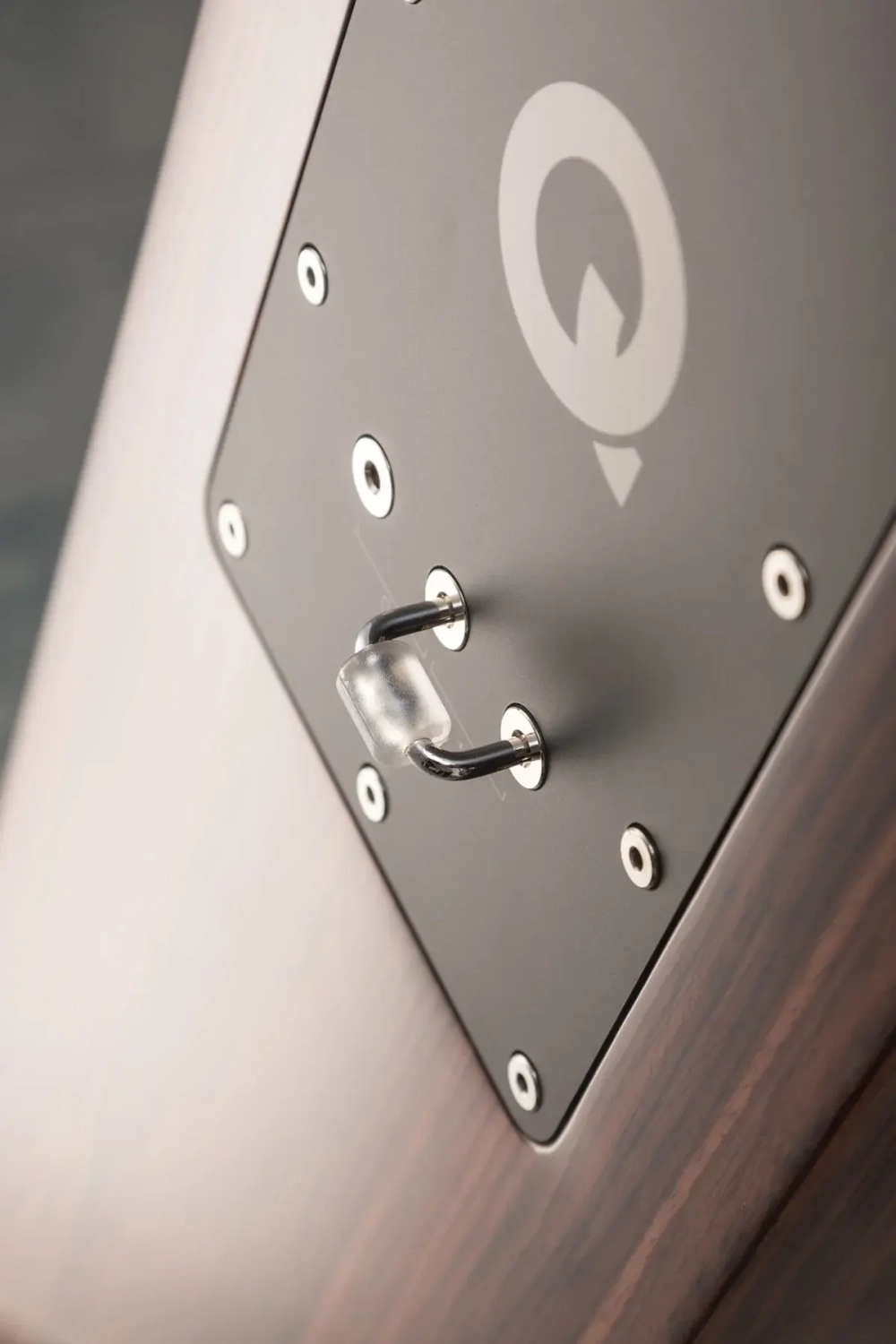 Q Acoustics Concept 500 Напольная акустическая система, 2-полосная
