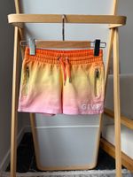 Костюм Givenchy, 140