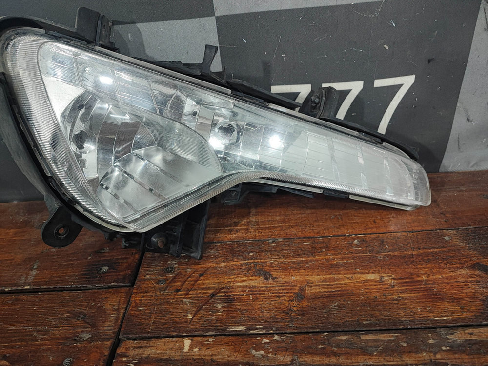 ПТФ передняя правая Kia Sportage 3 (SL) 10-16 Б/У Оригинал 922023W000