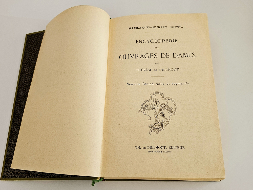 "Encyclopedie des ouvrages de dames. Nouvelle ed. revue et augmentee (Энциклопедия женских рукоделий)". Dillmont, Therese de. (Тереза де Дильмон). 1910г.