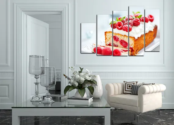 Модульная картина " Кекс с малиной "