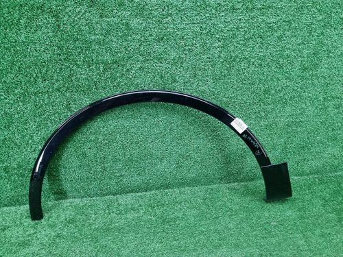 Расширитель передний левый Bentley Bentayga 15-нв