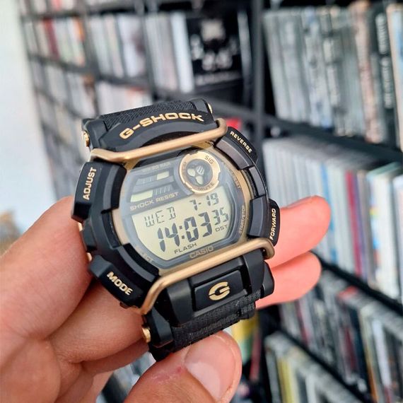 Наручные часы Casio GD-400GB-1B2