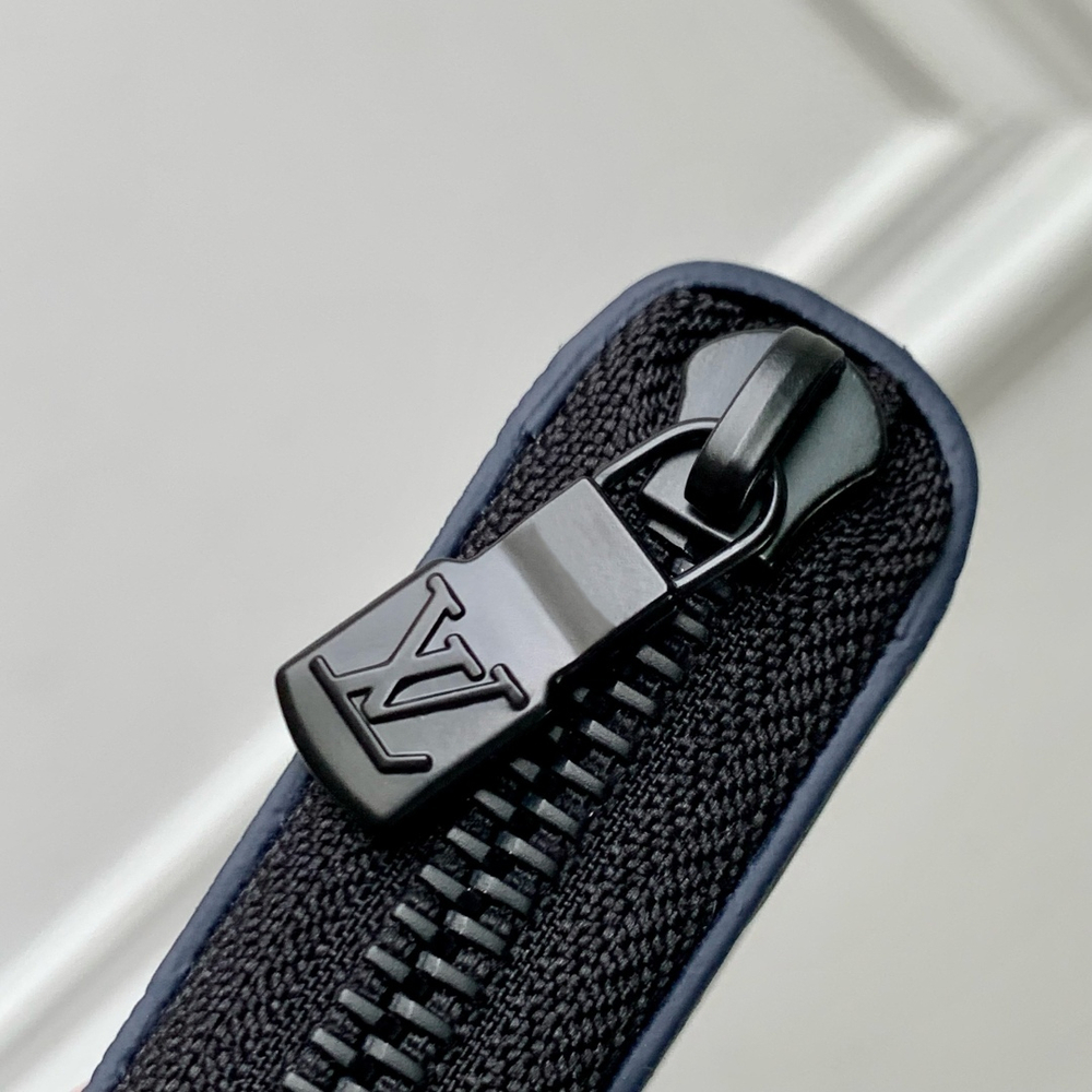 Louis Vuitton Zippy Wallet Horizontal