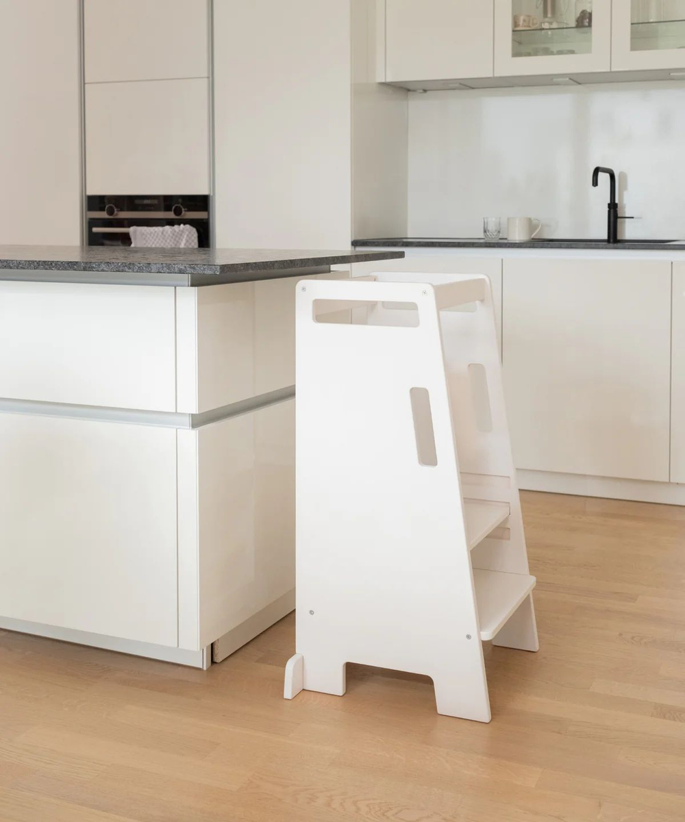 Стульчик детский 50х87х45, Тадео, переносной, степ-стул с ручками, стул для детей высокий, фанера из березы, белый воск, Dipriz