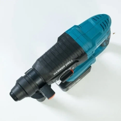 Makita Перфоратор 780 Вт, 2 акк.