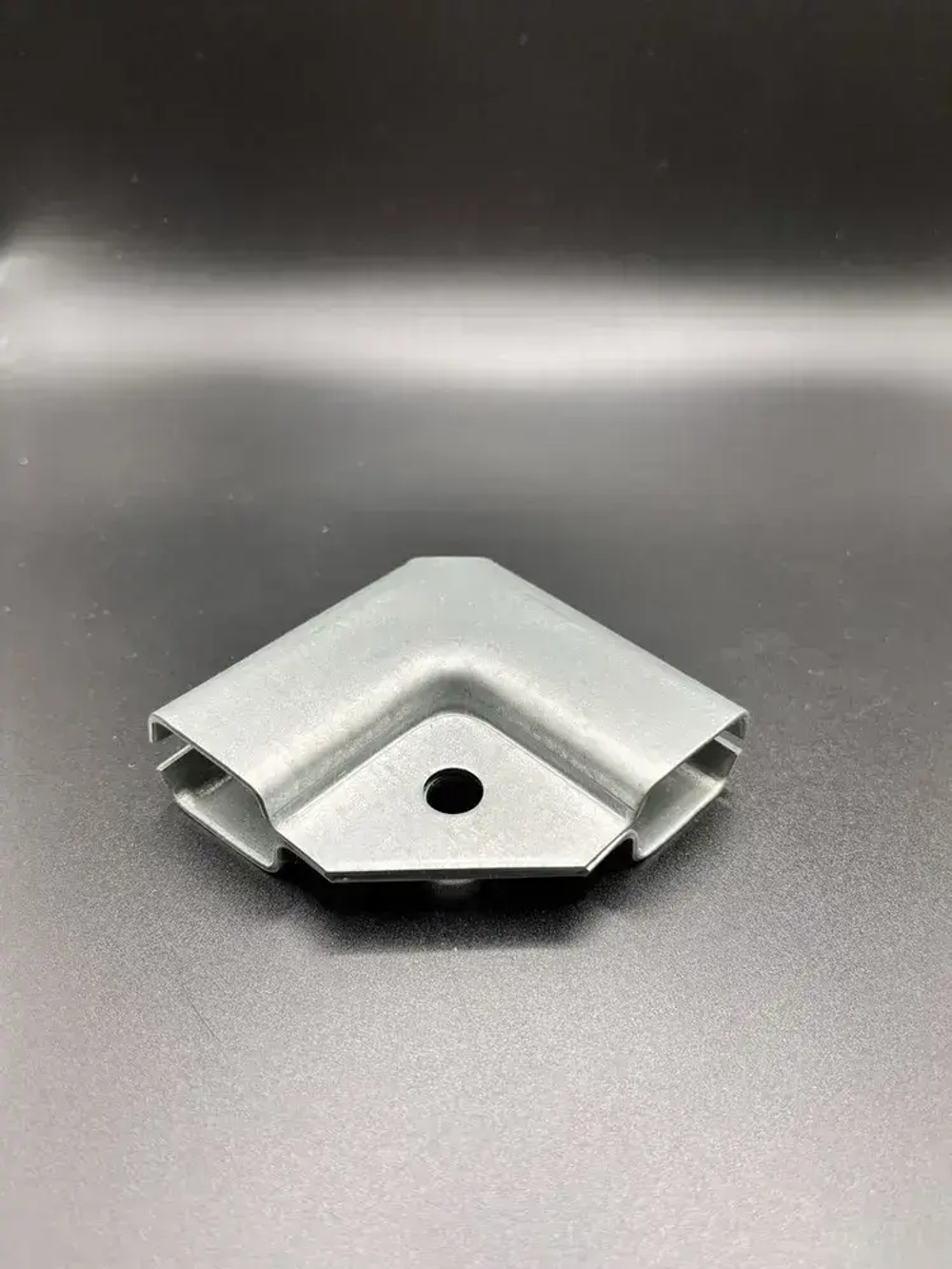 Крепеж теплиц Г-образный 20х20 мм, подходит для теплицы и стеллажа, 10 пар- толщина металла 1.5мм