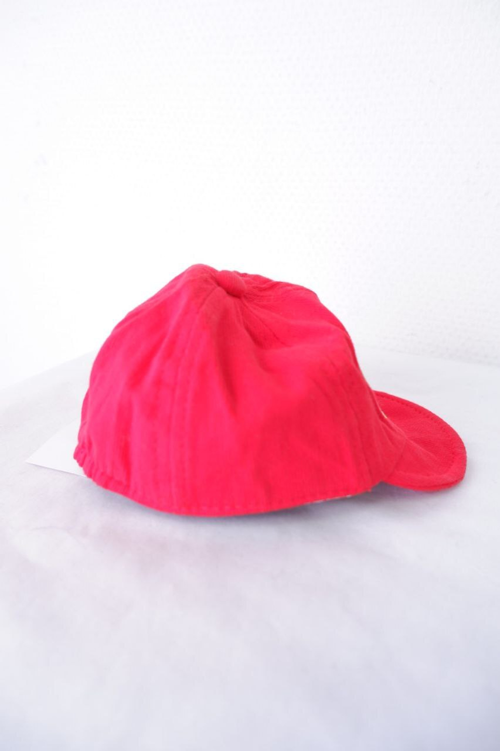 Кепка яркая на 3-6 месяцев