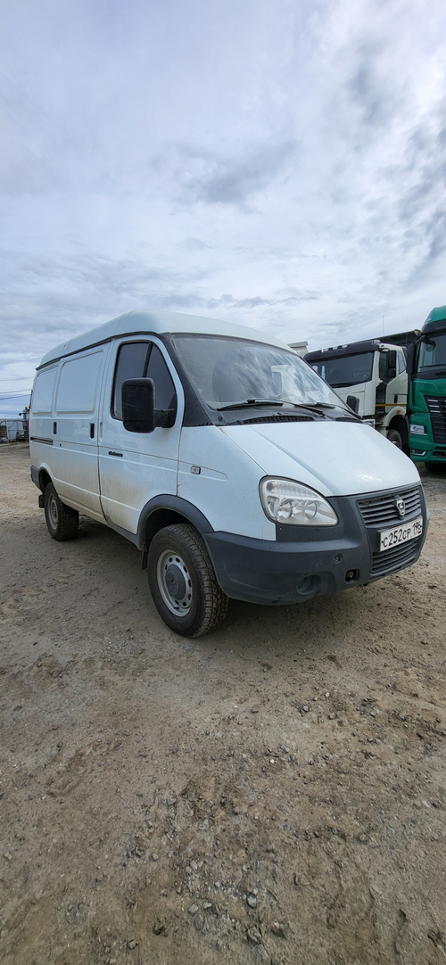 GAZ SOBOL Цельнометаллический 27527 (Бензиновый, 2,7 л, 107 л.с, 4WD)