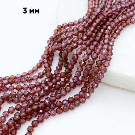 Гранат граненый, размер около 3,2-3,4 мм, цена за отрезок (1/2 нити)