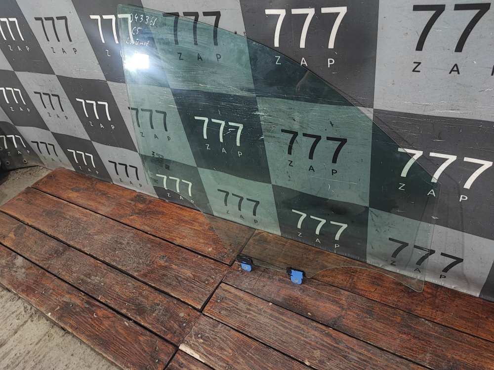 Стекло двери передней правой двойное Omoda C5 22-нв Б/У Оригинал 555000387AA