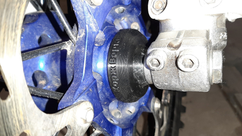 Avantis Enduro Pro крышки на спейсеры переднего колеса