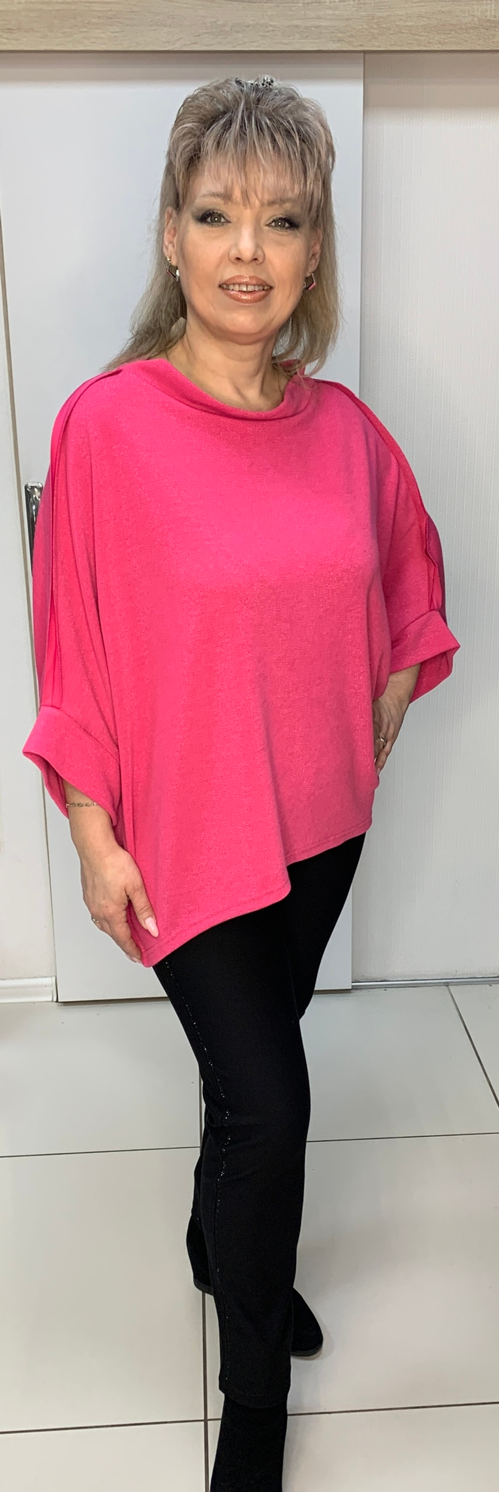 Нарядный блузон с люрексом и "швами" наружу