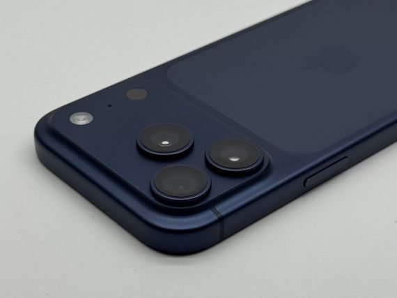 iPhone 17 Pro 256Gb Deep Blue 1SIM