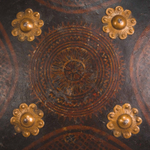 Круглый кожаный щит калкан (каз. қалқан) или «дхал»