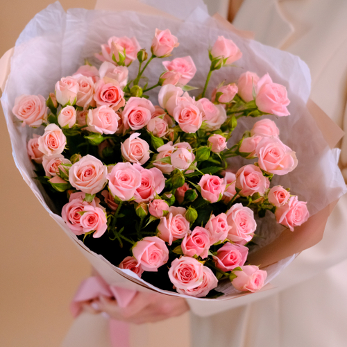 Купить Нежный букет кустовых роз #970