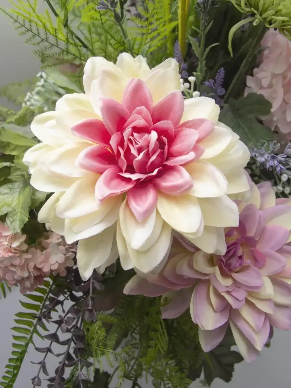 Композиция в напольной вазе "Орхидея"