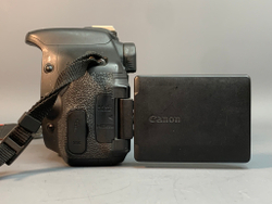 Canon 600D kit 18-55mm 3.5-5.6 IS ll 12.498 Кадров