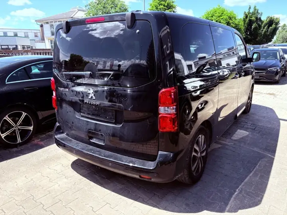 Peugeot Traveller Allure L2