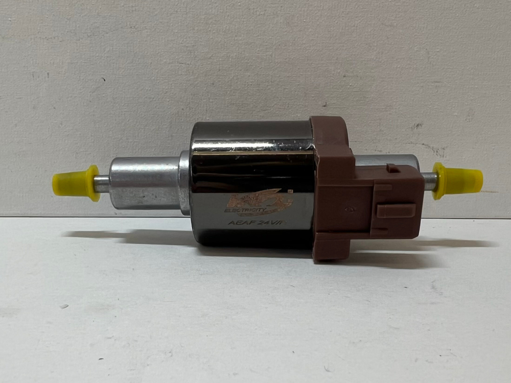 24V / Топливный насос (24 вольт) для дизельных автономных отопителей, черный (1 шт.)