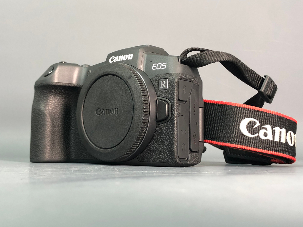 Canon EOS RP 1.300 кадров