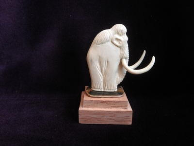 Мамонт, миниатюра из кости