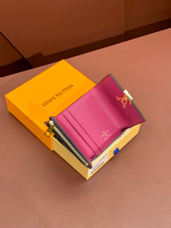 Louis Vuitton Capucines XS Wallet