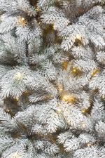 Заснеженная елка с гирляндой встроенной «Летиция» (Литая хвоя) 210 см / 2,1 м