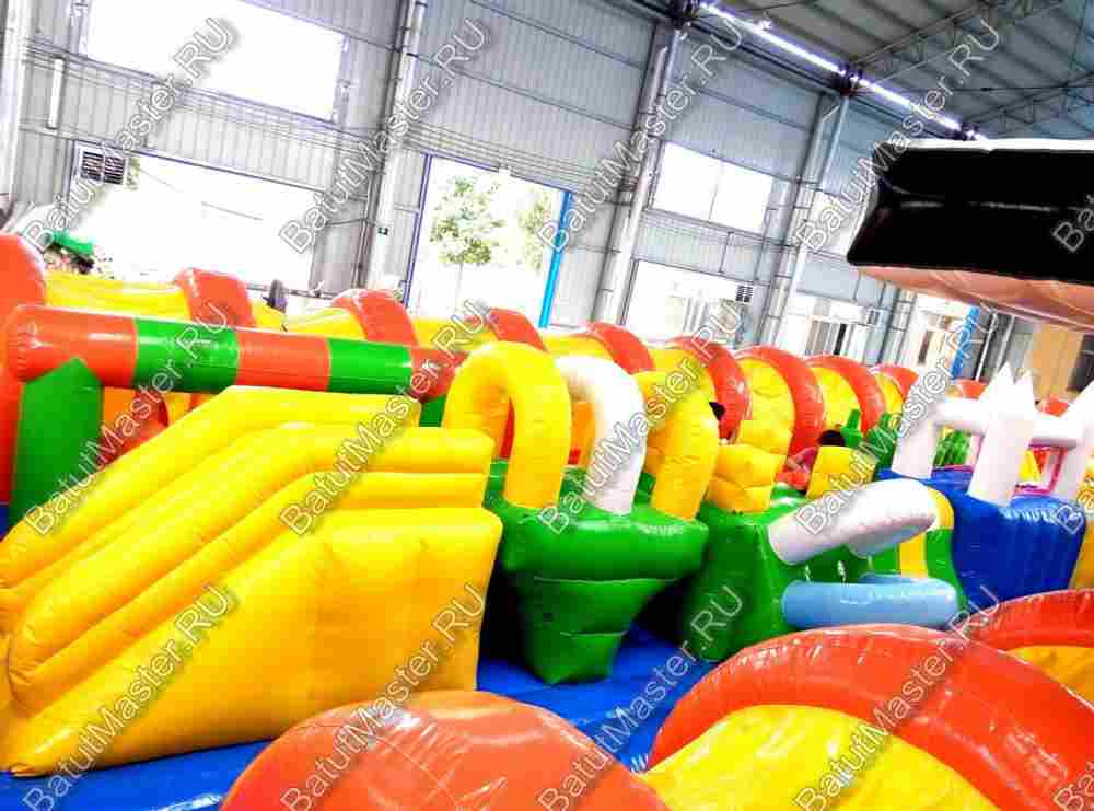 Коммерческий надувной батут "Ракета" 30*20*8 м