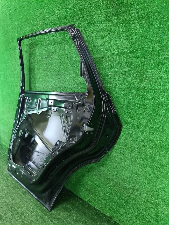 Дверь задняя правая Genesis GV80 (2020-н.в.)