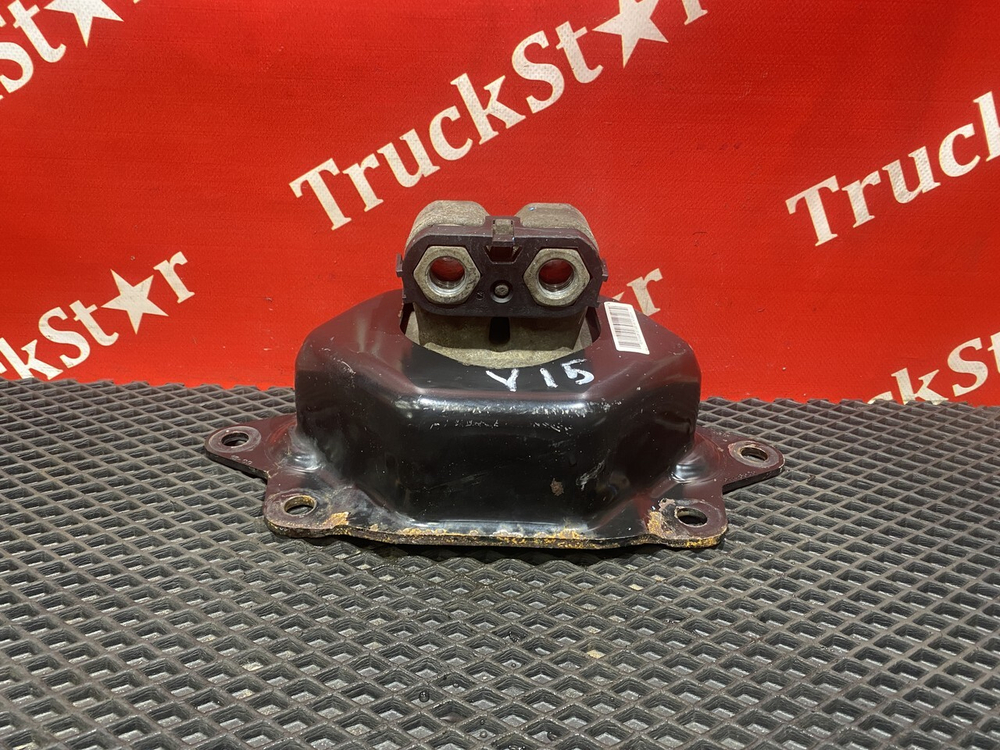 Подушка двигателя задняя