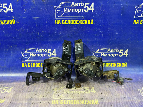 Туманка левая Honda LEGEND 2004-2008