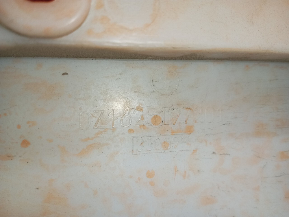 Молдинг кабины правый 2023г.