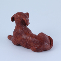 Нэцкэ Собака лежит