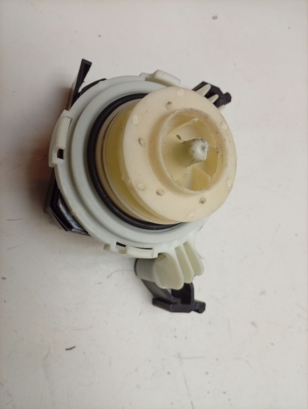 ESL98330 ктп2 Циркуляционный насос для посудомоечных машин Electrolux 140002239014 б/у