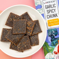 Латяо ЧесноЧанк пряные пшеничные ломтики с чесноком и перцем чили