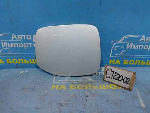 Лючок бензобака TOYOTA AVENSIS 1999