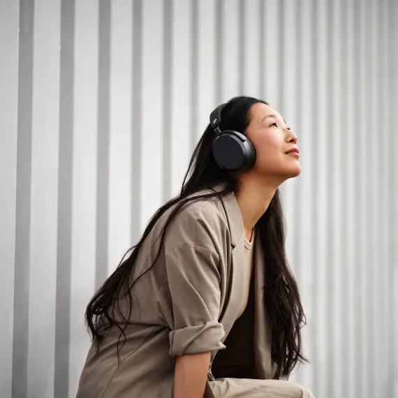 Sennheiser Momentum 4 Wireless Black