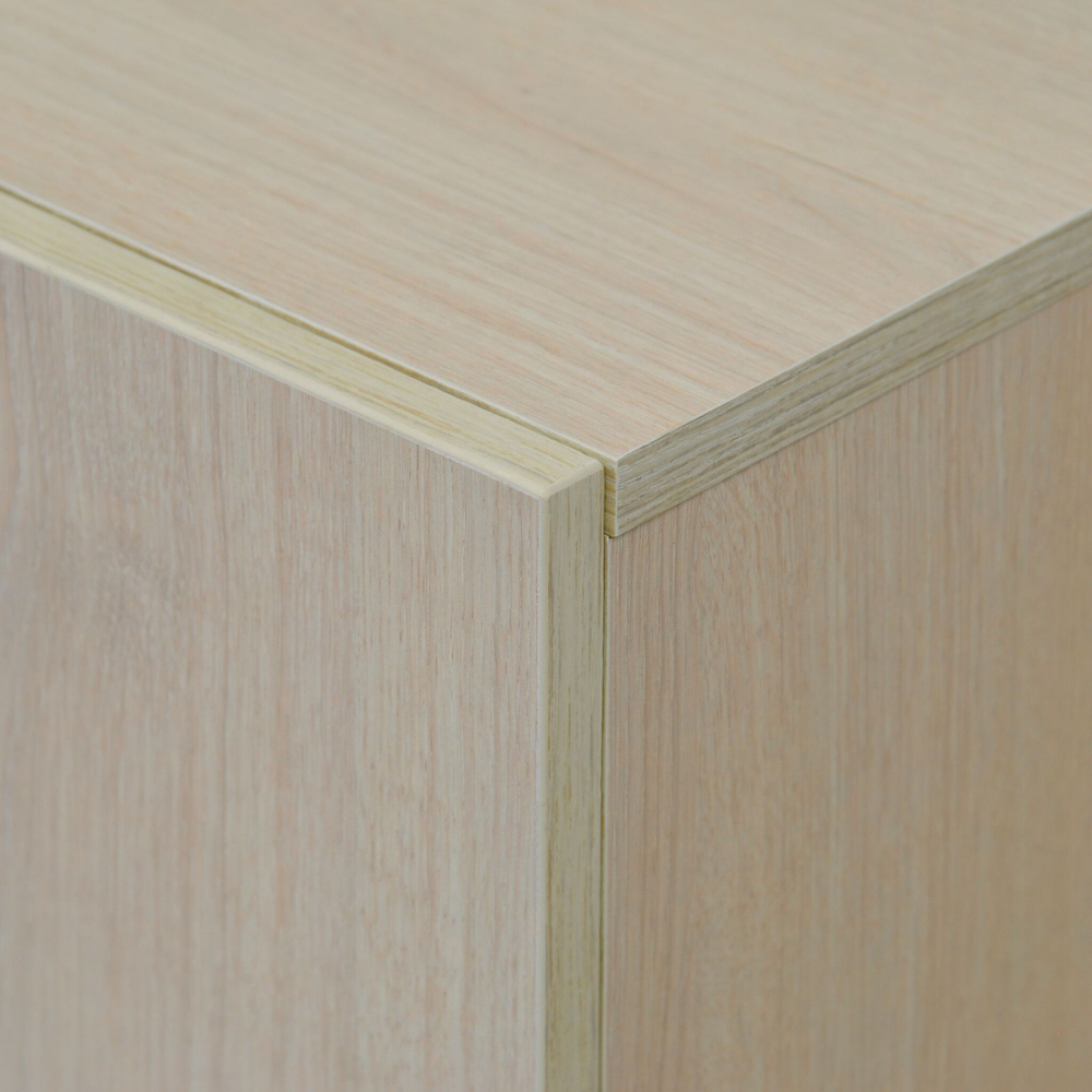 Дизайнерская тумба Ола 3 двери на ножках, 150х40х75 см