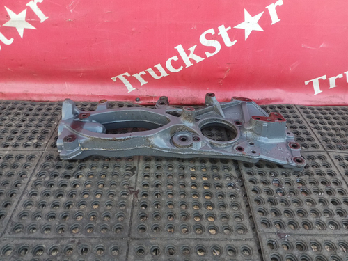 Кронштейн буксировочный левый 2019г