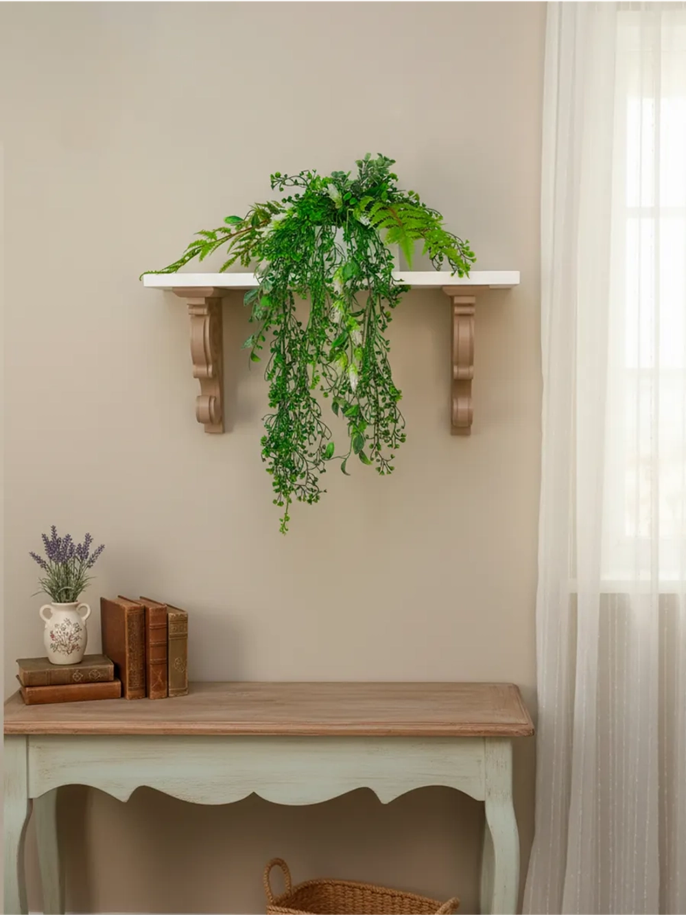 Искусственные цветы на стену в кашпо