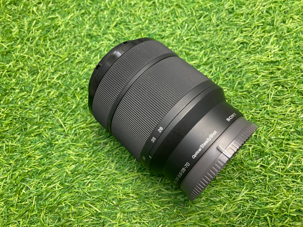 Sony E 28-70 mm 3.5-5.6 OSS (SEL-2870)