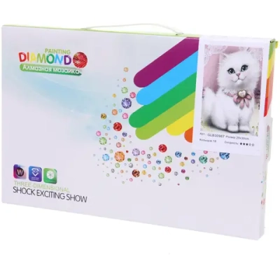 Алмазная мозаика на подрамнике с полным заполнением «МИР ЯРКИХ КРАСОК», Зефирка с бантом, 20*30 см