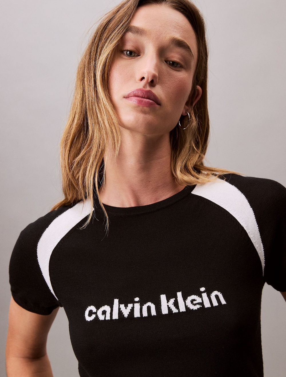 Футболка Calvin Klein Logo Graphic Raglan Sleeve Slim T-Shirt Black