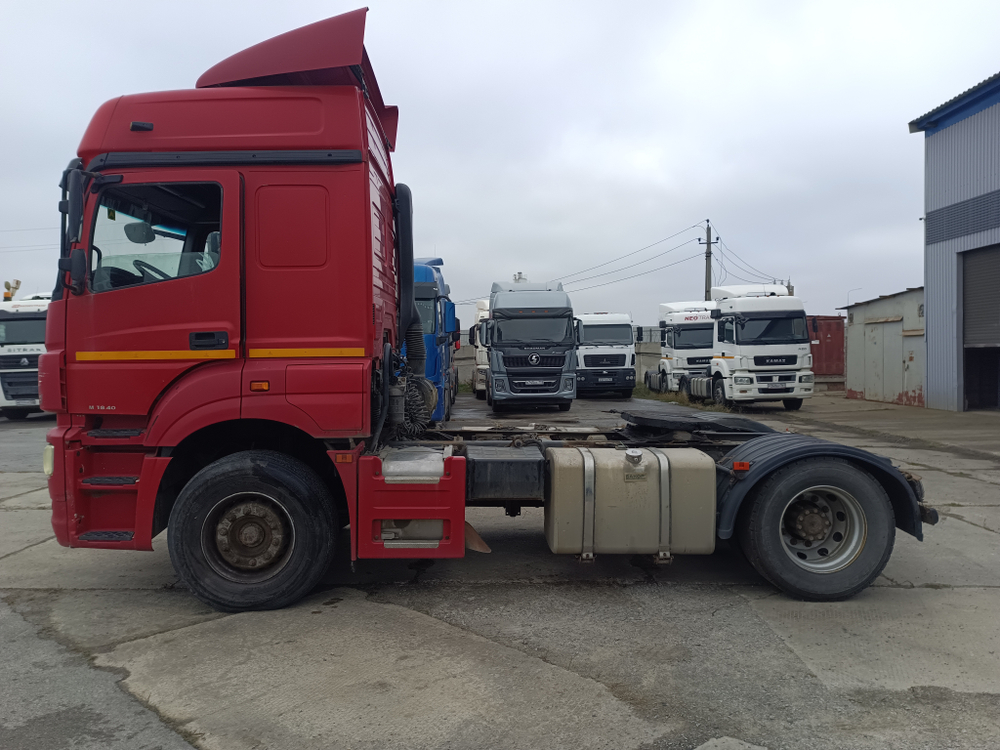 КамАЗ 5490 4x2 Седельный тягач 5490-022-87(S5) (Дизельный, 11,9 л, 401 л.с., МТ)
