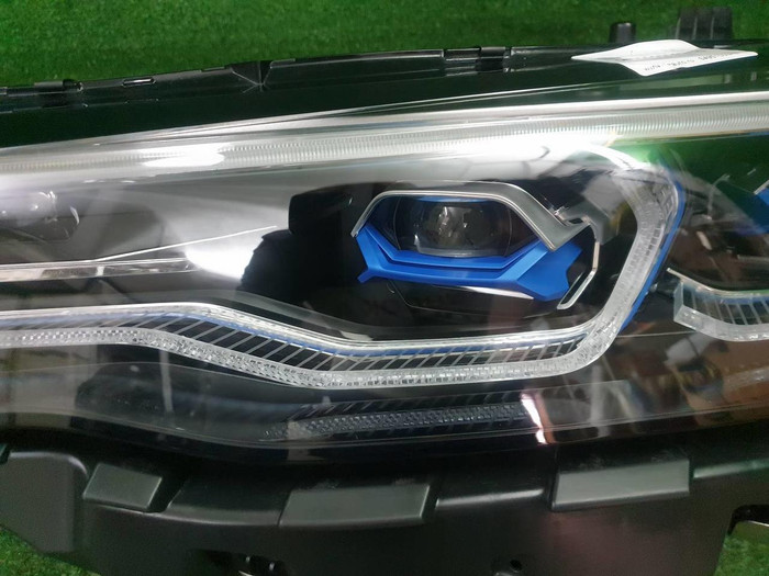 Фара левая BMW X7 G07 (2019-2022) Laser Light