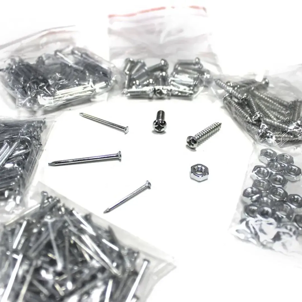 Набор инструментов 600 пр.1/4'' 3/8''(5-19мм, ключи:10-17мм,шарнирно-губцевый инстр.,отвертки,биты,молоток, ключи 6-е Г-обр.-е,расходник) ISMA ISMA-56003