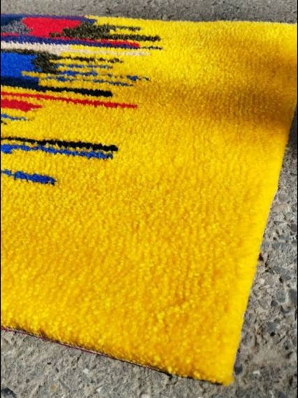 Milli üslubda unikal əl işi xalçası (qarışıq/sarı)