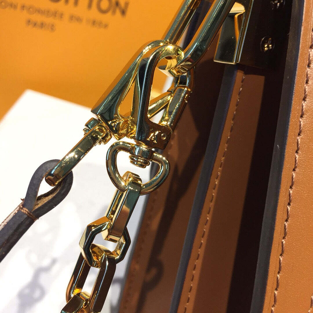 Louis Vuitton Dauphine MM
