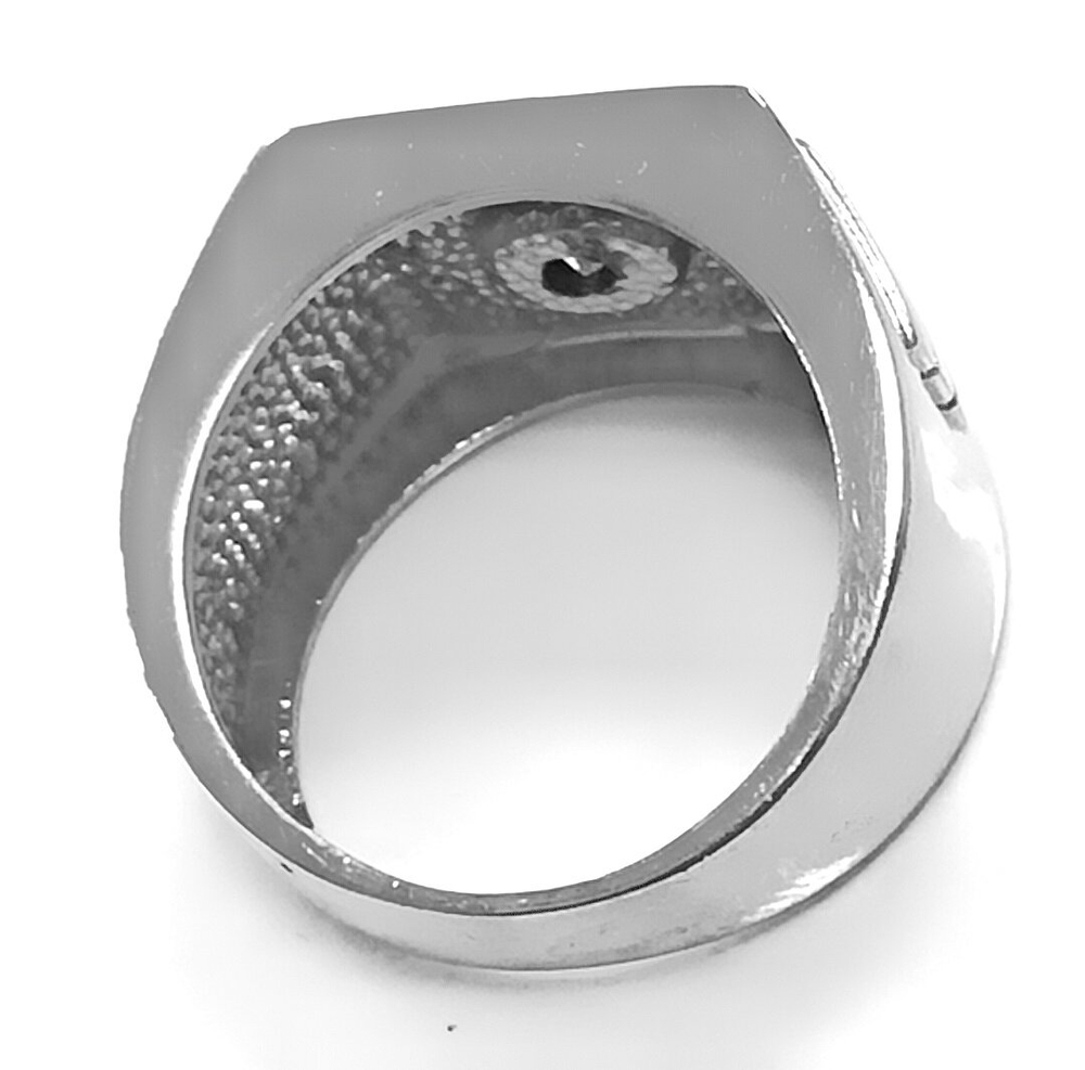 Ювелирное кольцо